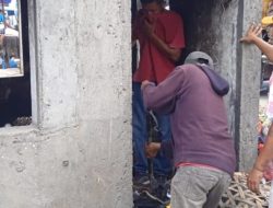 Ketua Ranting PP Desa Lalang Gotong  Royong Membersih Tumpukan Sampah,Yang Berserakan Bekas Pos Lantas